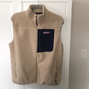 Men’s vineyard vines teddy  fleece vest
